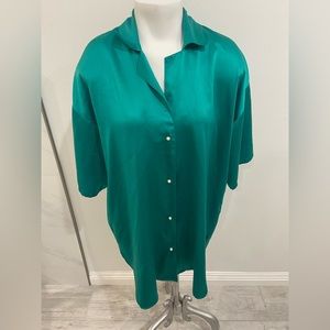 Vintage Victoria’s Secret gold tag night shirt